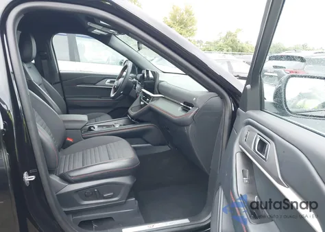 2025 Ford Explorer St-Line from USA, damaged, VIN 1FMUK8KH2SGA81005